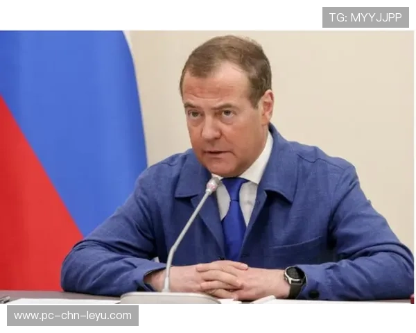 梅德韦杰夫稳定取胜，硬地实力尽显，梅德韦杰夫专访